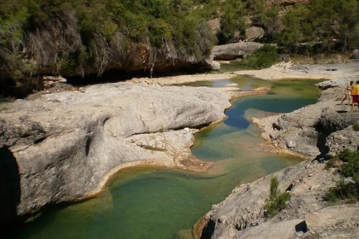 Toll de la Verdura en Arnes cerca del Matarraña y Valderrobres disfruta de pozas gratuitas